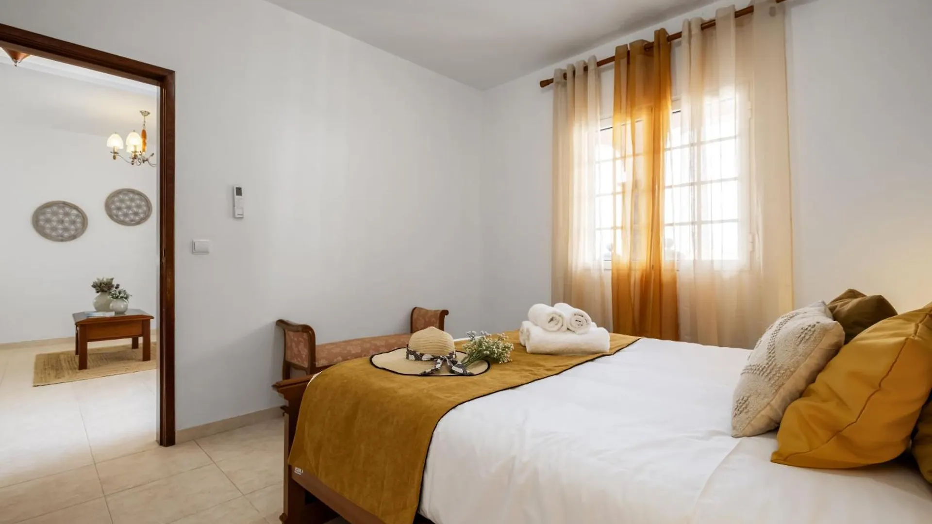 Golden Coast By Madeira Sun Travel Διαμέρισμα Calheta