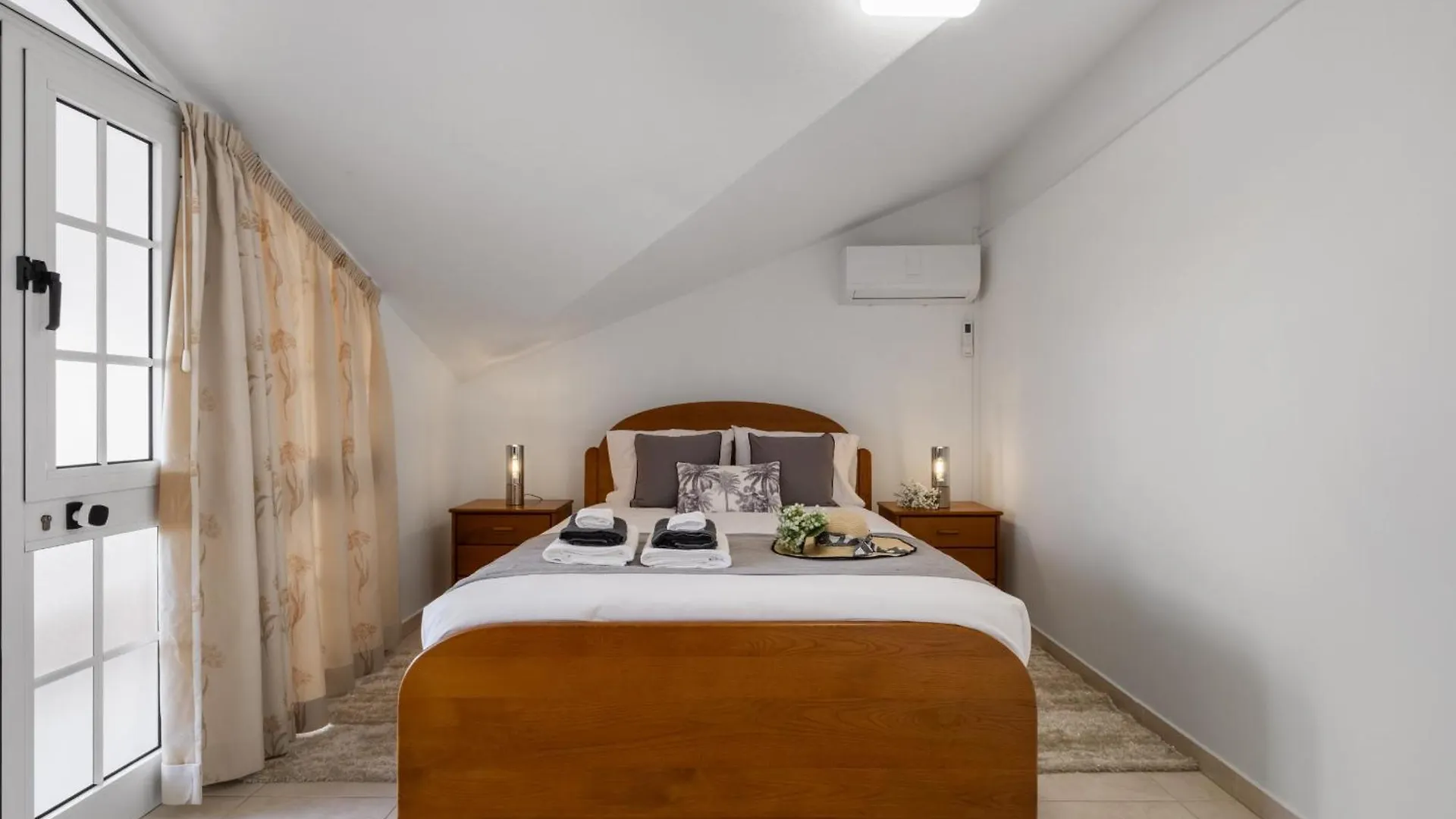 Golden Coast By Madeira Sun Travel Διαμέρισμα Calheta